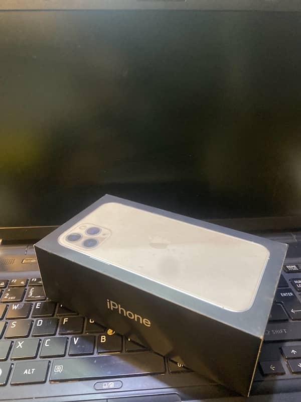 IPHONE 11 PRO 64GB PTA APPROVED 3