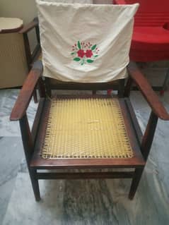 strong wood chairs for sell, 4 pcs