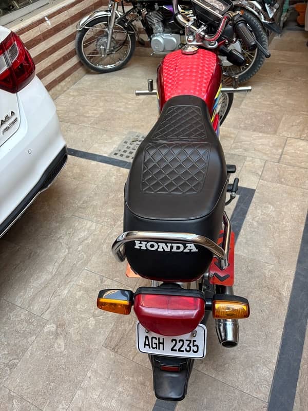 Honda CD 70 Like New Bike 6