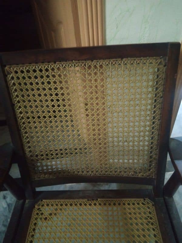 strong wood chairs for sell, 4 pcs 2