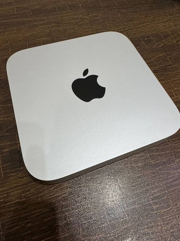 Apple Mac Mini M2 2