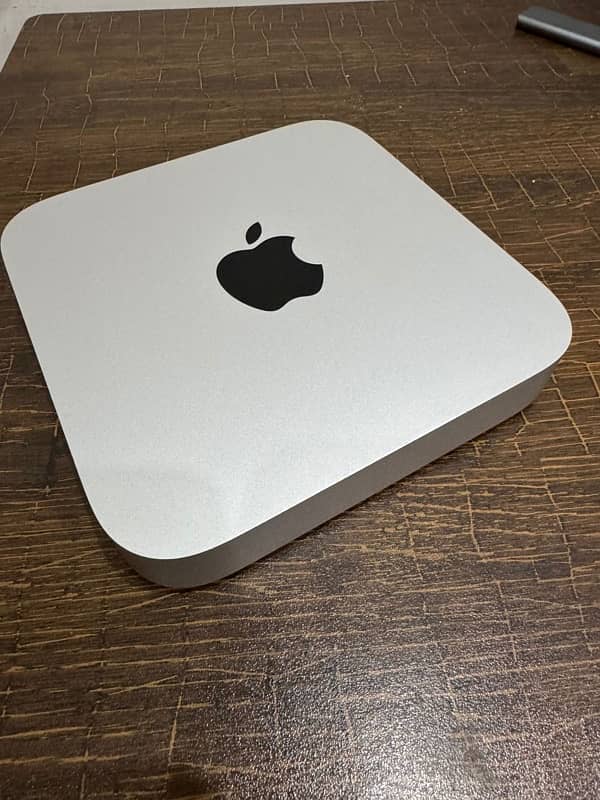 Apple Mac Mini M2 4