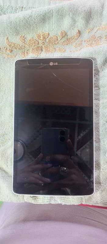 L. G tablet it's very good condition 0