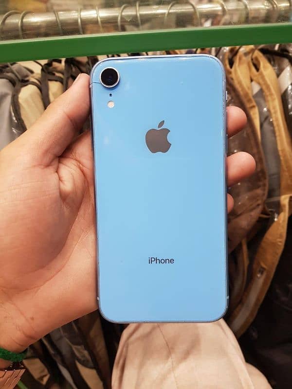 I phone xr jv 64 gb 0