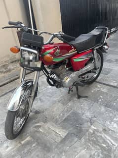 Honda 125 genuine sealed engine zbrdast condition