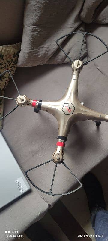 symc Drone almost new for sale with camera 3