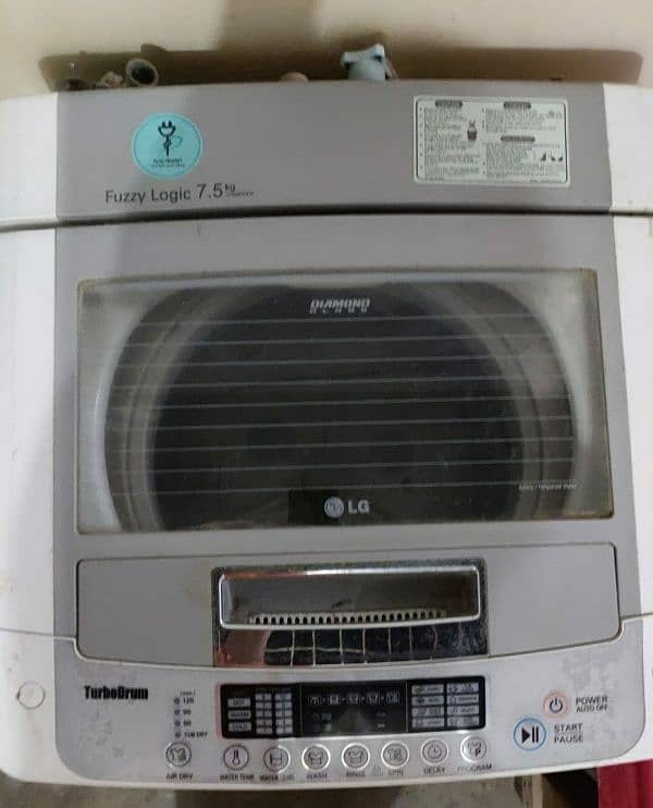 LG automatic washing machine 7.5 Kg 0