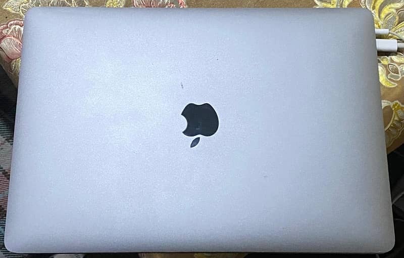 mac book pro 8 256 4