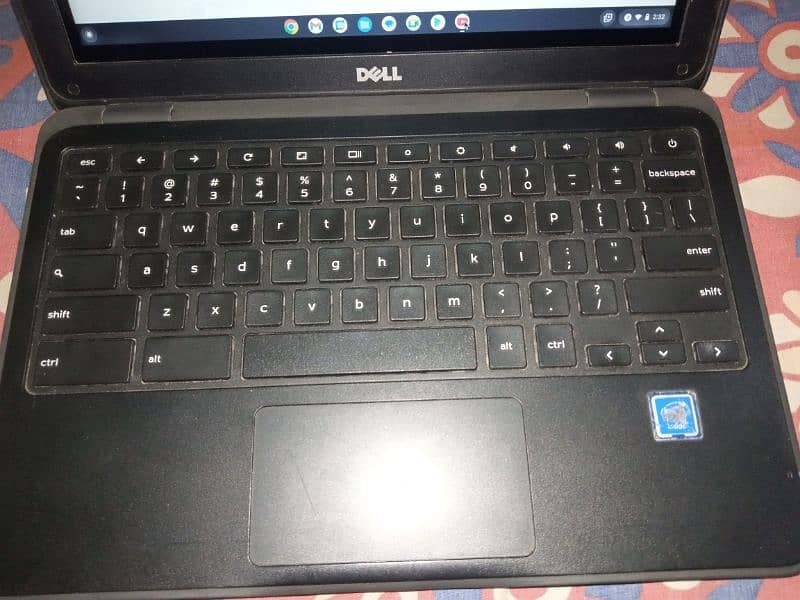 Dell Chromebook 3180 2