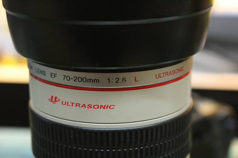 Canon 70-200mm F2.8 NON-IS Lens 2