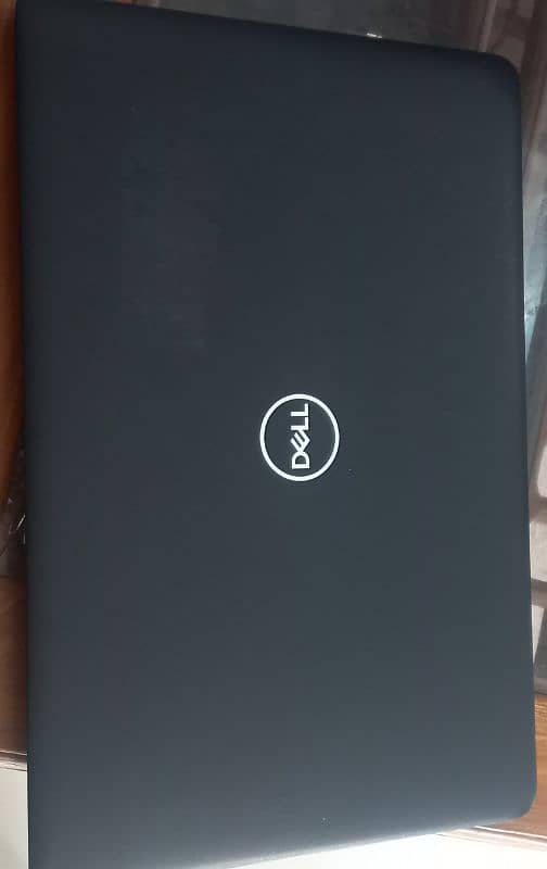 dell Latitude 3500 0