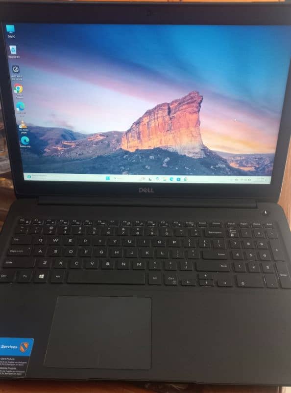 dell Latitude 3500 1