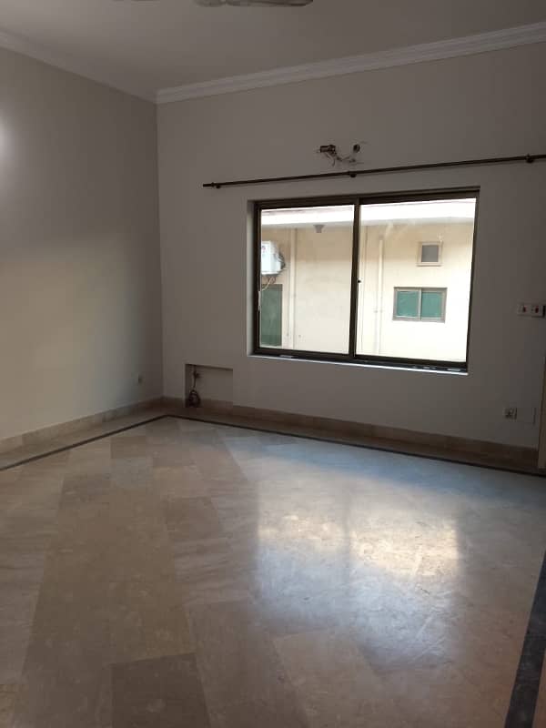 Beautiful apartment available for rent in f11 3bedroom with attached bathroom drawing dining TV lounge kitchen 6