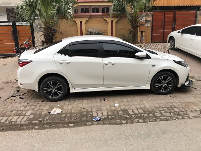 Toyota Corolla Altis 2018 1