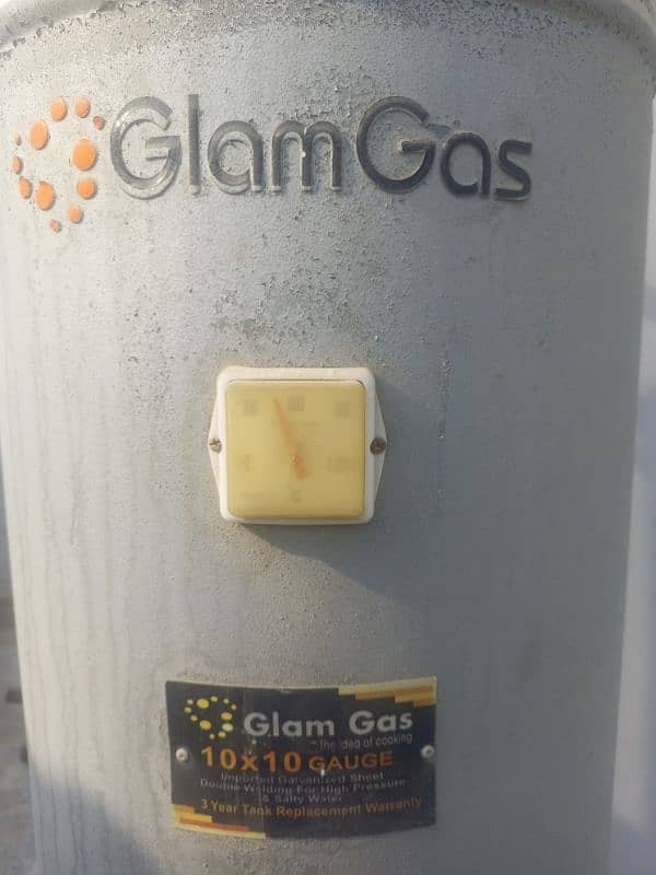 Glamgas geyser in working condition 5