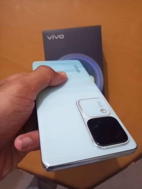 vivo v30 7