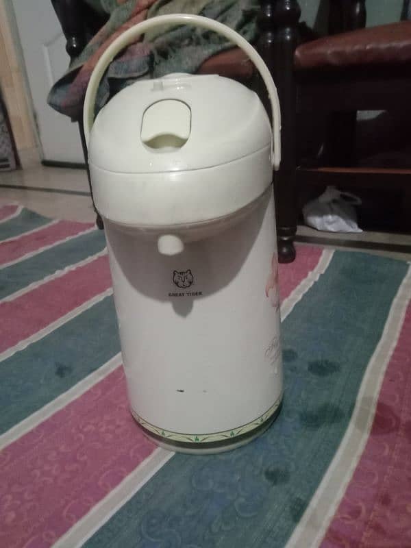 3 Litter Thermos For Sale 6