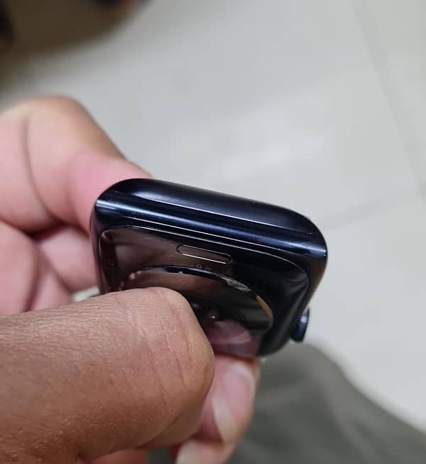 Apple Watch 9 45MM black colour 10/10 4