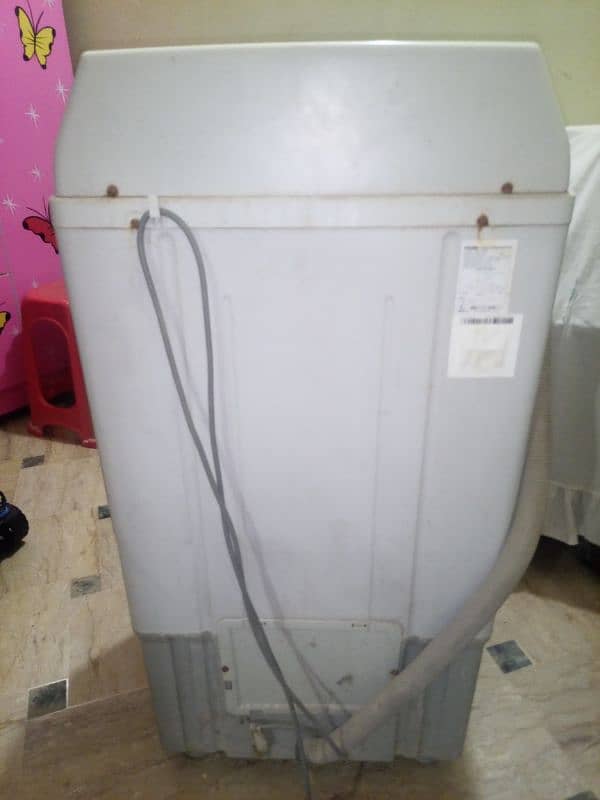 Haire Washing Machine used but in waranty 3