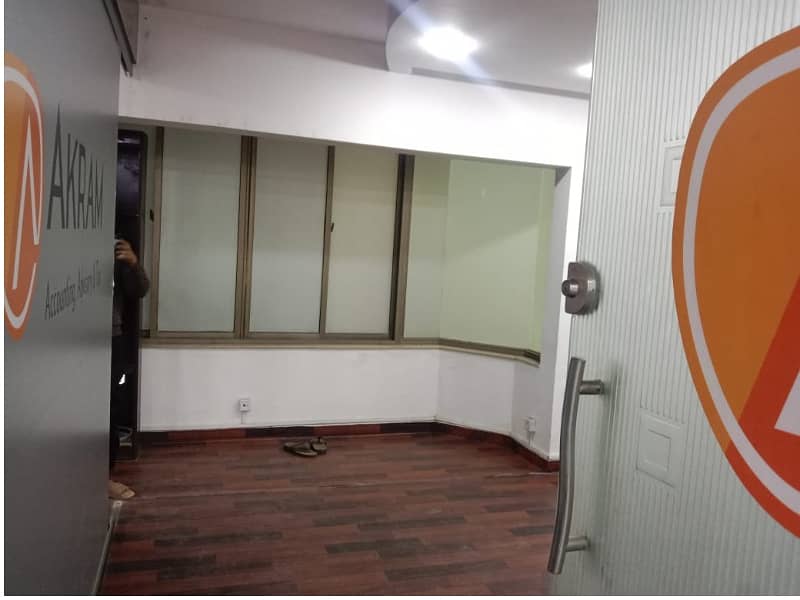 Sami Furnished Area 1200 Square Feet Office Available For Rent in Main Boulevard Road Gulberg 3 Lahore 5