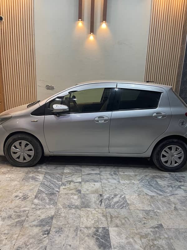 Toyota Vitz 2017 3