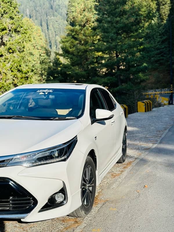 Toyota Altis Grande 2021 1