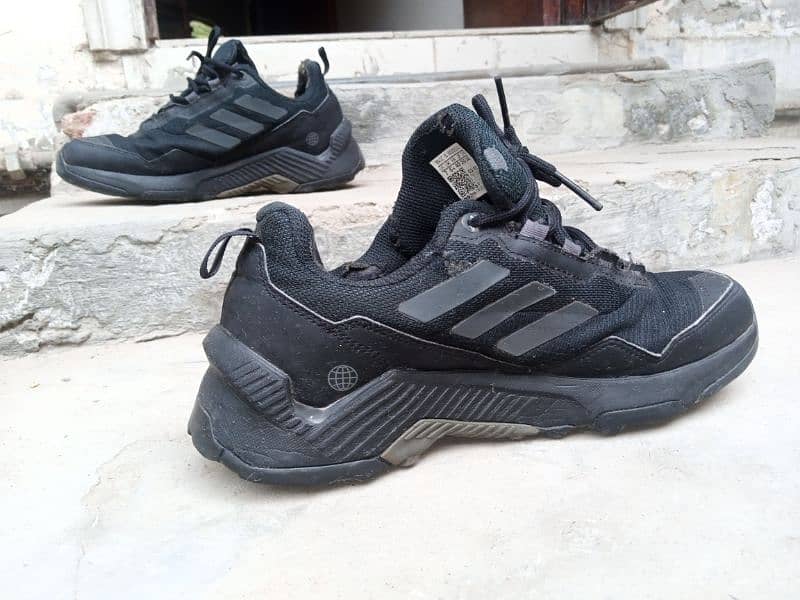 Original Adidas Shoes Size 7" 2