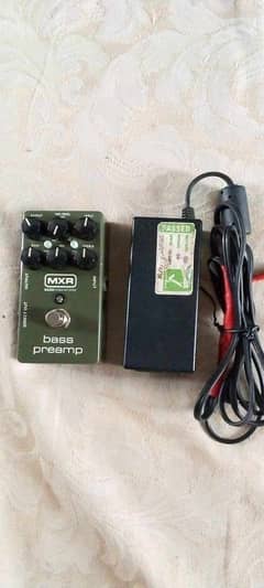 MXR bass preamp. with addoptor. condetion 9.10