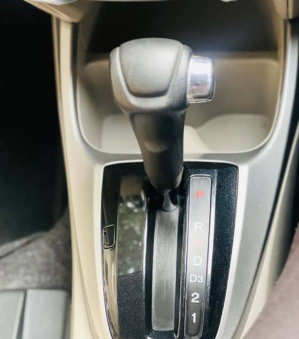 Honda City IVTEC 2018 5