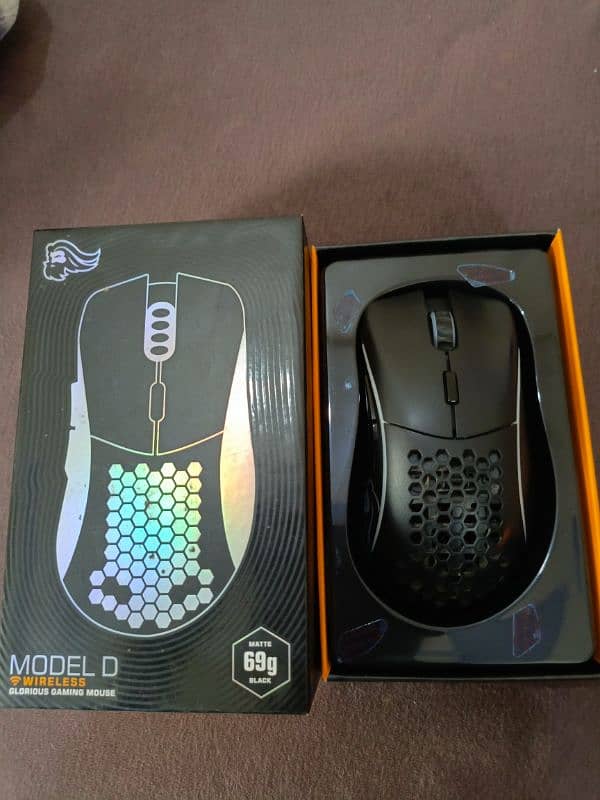 Glorious Model D wireless mouse 1