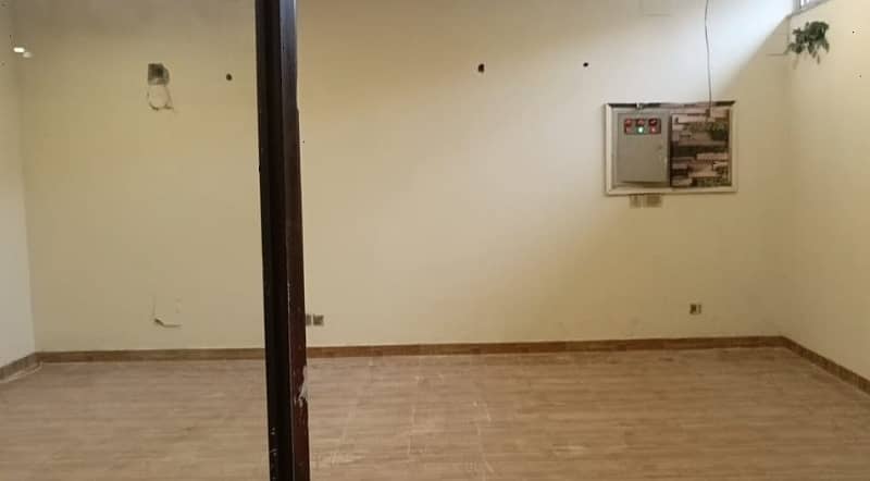 4 Marla 3rd Floor Office With Elevator For Rent In DHA Phase 6 Main Boulevard, Lahore. 3