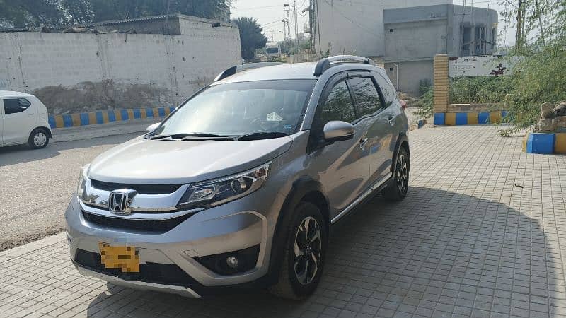 Honda BR-V S 2017 1