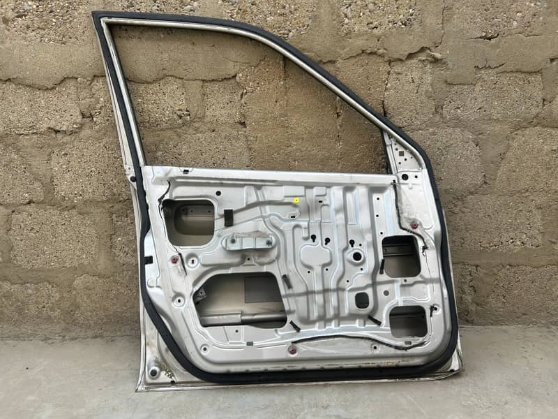 Alto car left side door sell 2004-2008 model 1