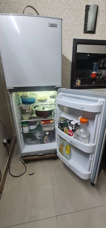 Orient refrigerator in excellent condition 1