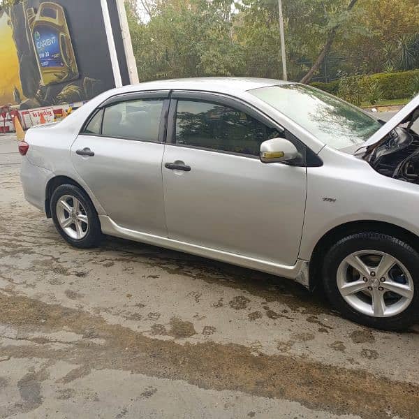 Toyota Corolla GLI 2010 10