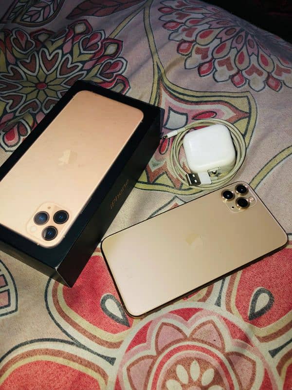 iphone 11 pro max box charge 2