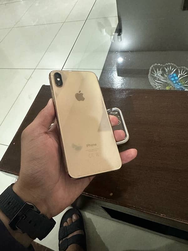 iphone XS max 3