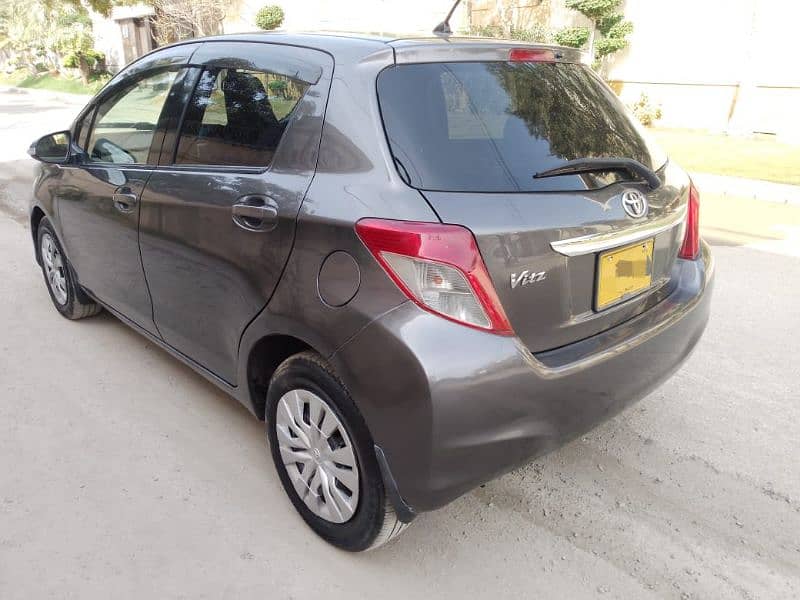 Toyota Vitz 2013 1