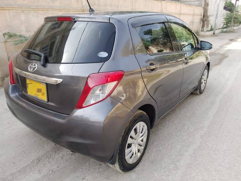 Toyota Vitz 2013 3