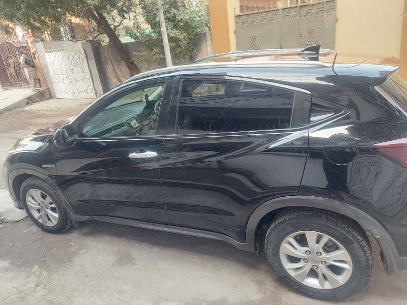 Honda Vezel 2015 3