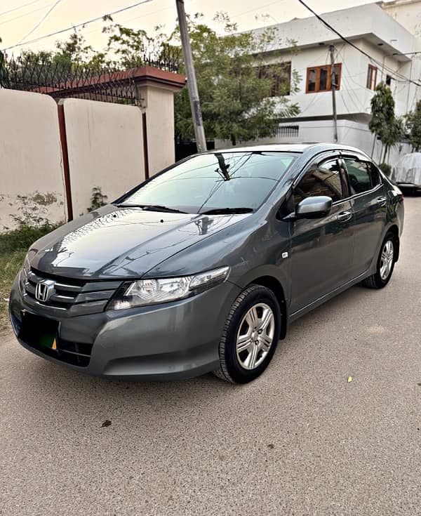 Honda City IVTEC 2014 model in prestige condition 1