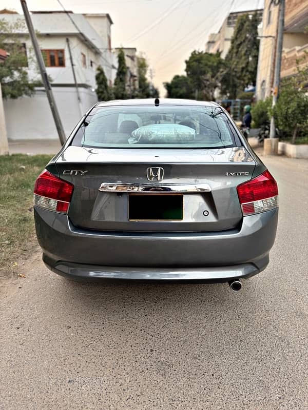 Honda City IVTEC 2014 model in prestige condition 2