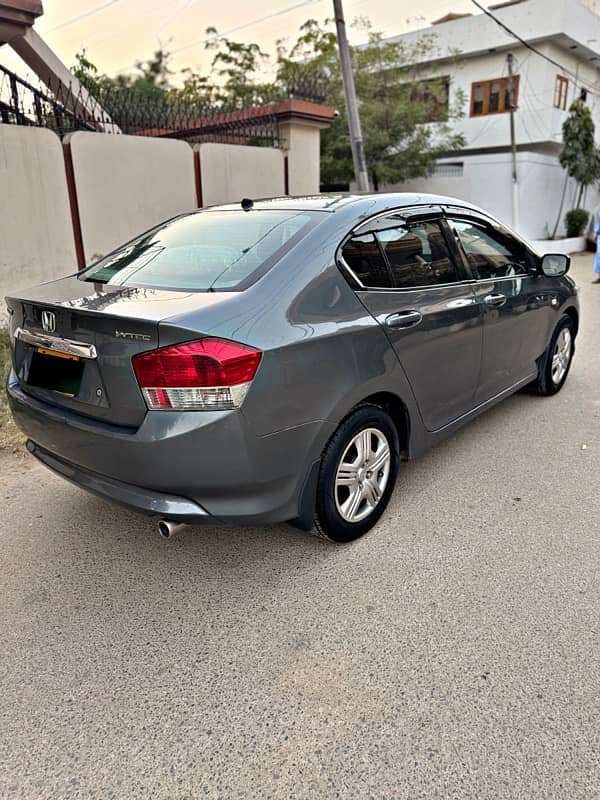 Honda City IVTEC 2014 model in prestige condition 4