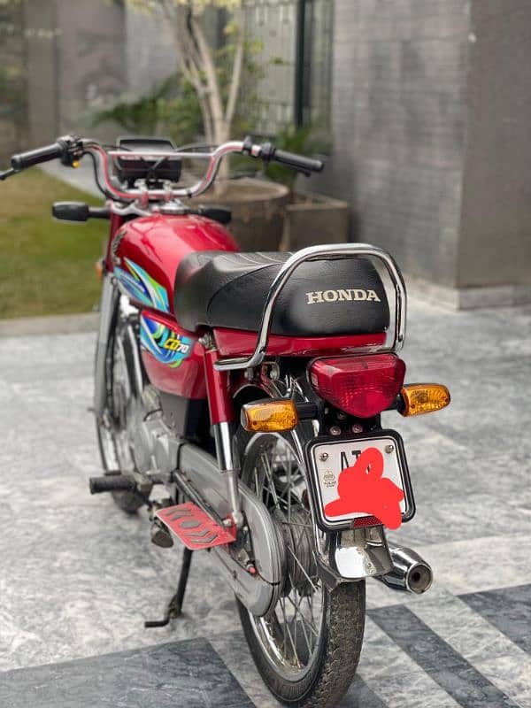 Honda CD 70 2023 3