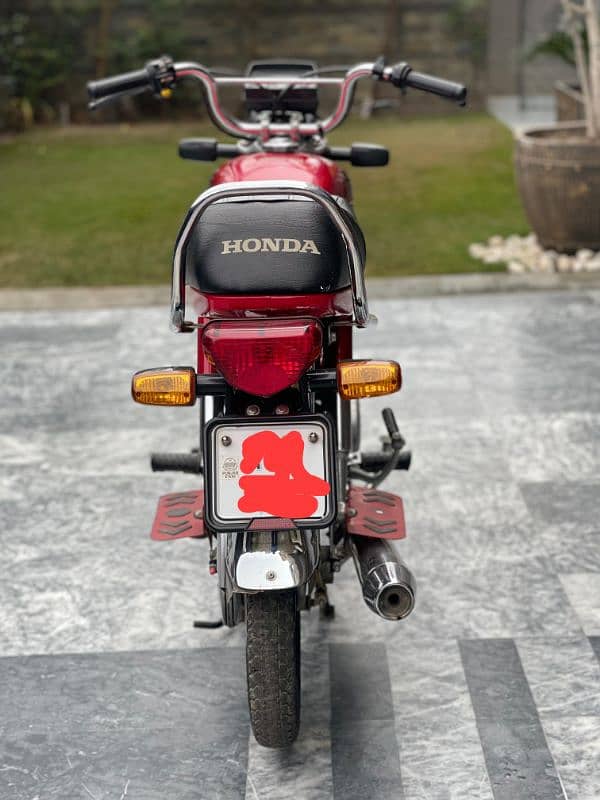 Honda CD 70 2023 5