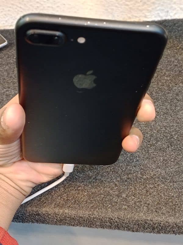 IPHONE 7 PLUS 128GB PTA APPROVED 3