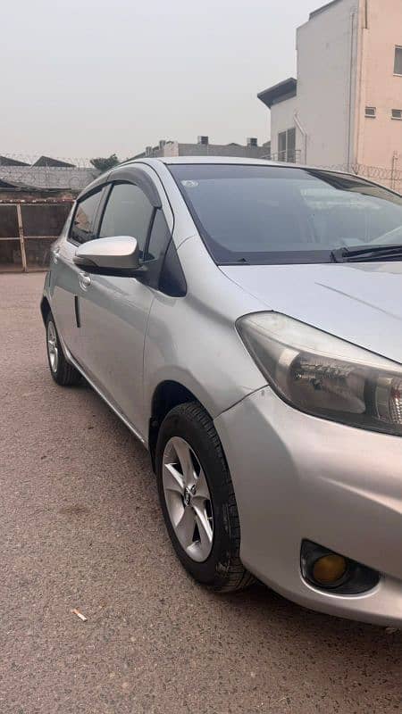 Toyota Vitz 2011 4