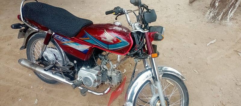 bohat hi saf bike hai like a new 4