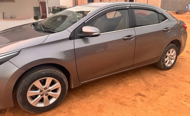 Toyota Corolla Altis 2016 3