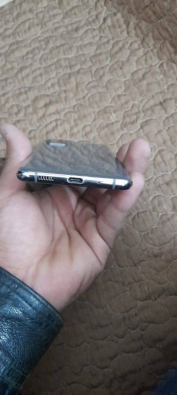 Samsung Galaxy S20 Plus 3